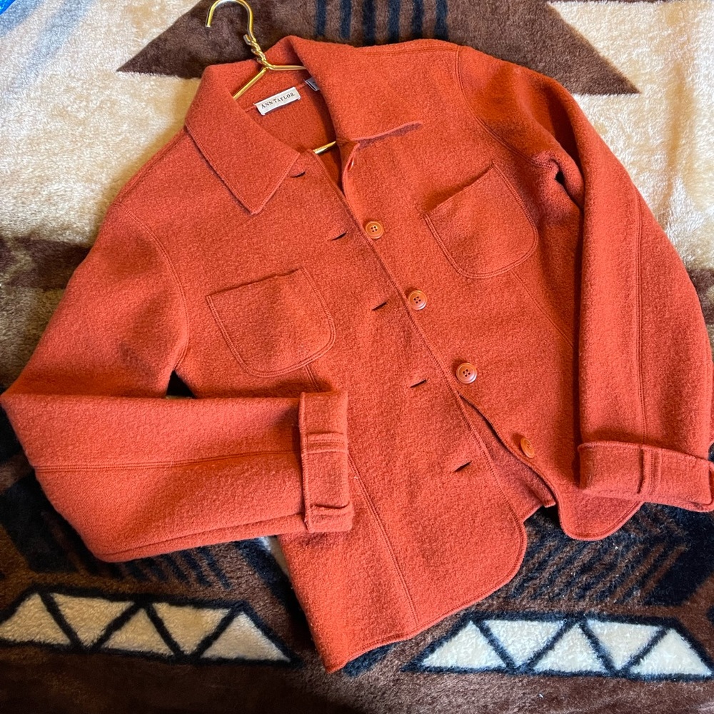 Ann Taylor 100% wool burnt orange button down jacket/  shacket oversized Sz xs
